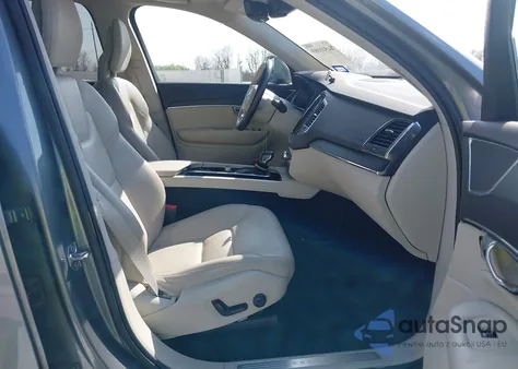 2020 Volvo Xc90 T5 Momentum 7 Passenger z USA, uszkodzony, nr VIN YV4102CK8L1585483